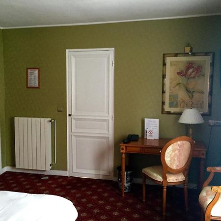 Hotel De Normandie เอเวรอ ภายนอก รูปภาพ